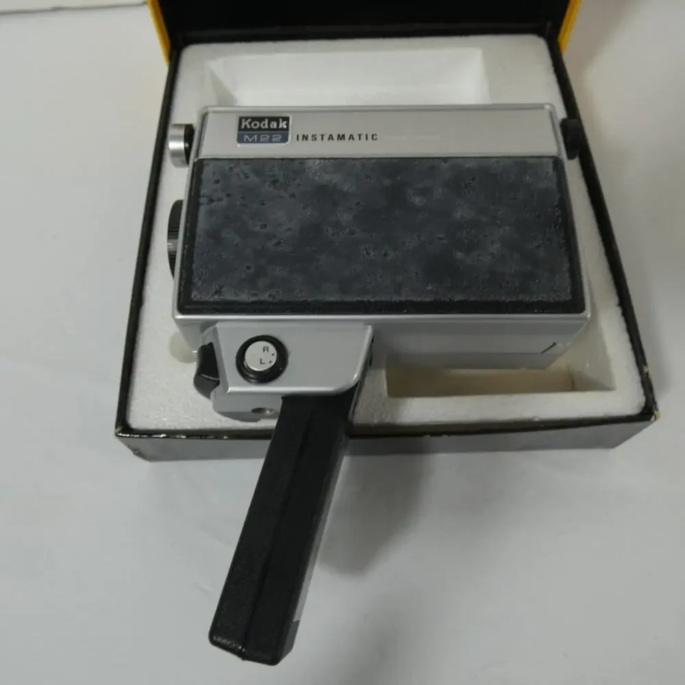 Vintage Kodak Instamatic M22 Movie Camera With Box Untested Preowned